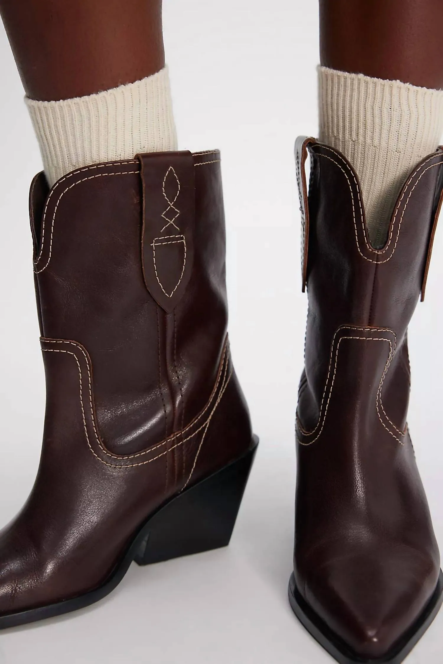 Women's Pitchfork Point Western Boot In Fudgesicle Leather