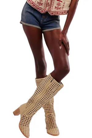 Women's Woodstock Woven Boot In Buttermilk