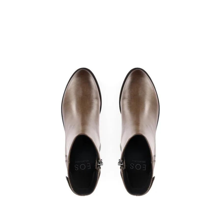 WYOME - NOCCIOLA LEATHER