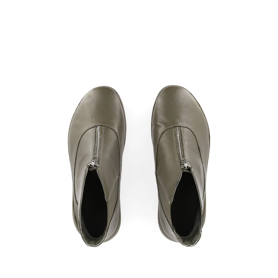 YANTAI XF - KHAKI LEATHER